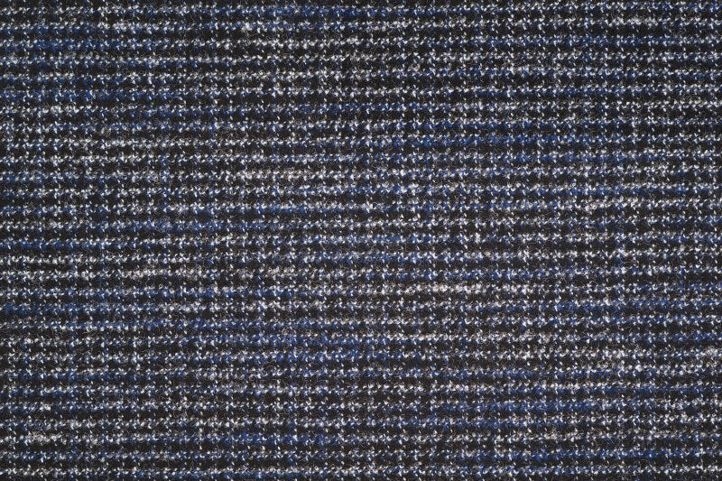 700124
