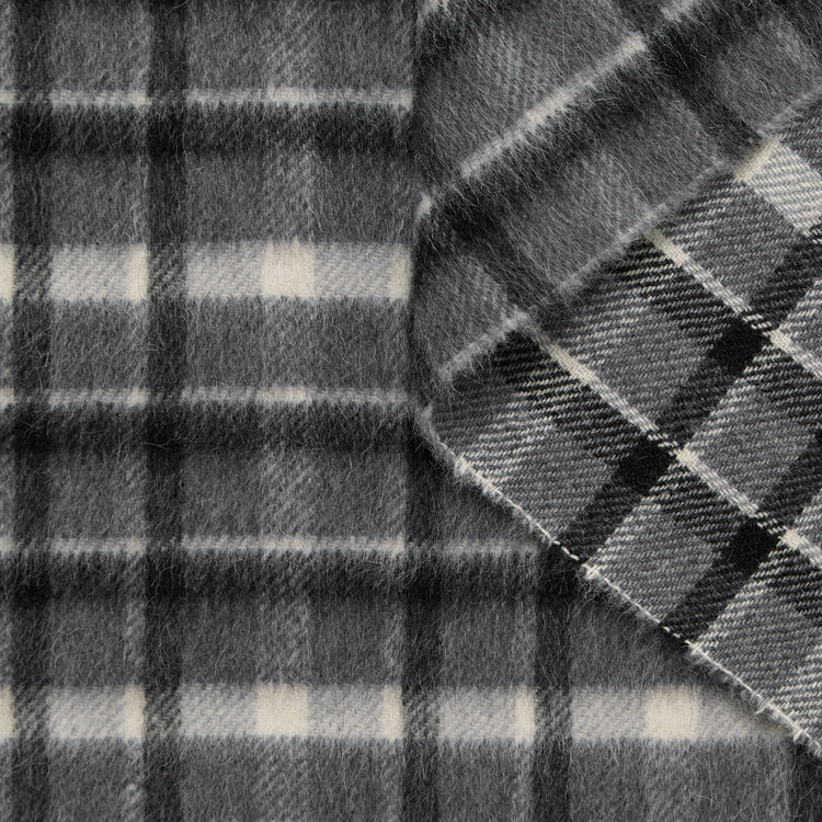 Splittable Hairy Wool & Llama Tartan