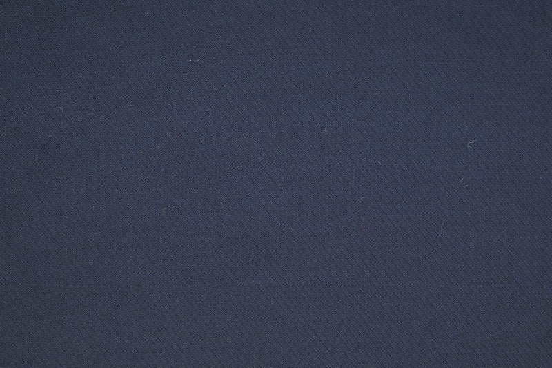 600300