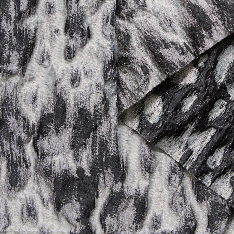 Animal Jacquard Cloqué